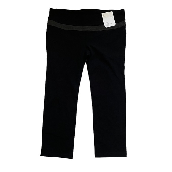 NWT GAP gfast black capri leggings size medium - Picture 1 of 9